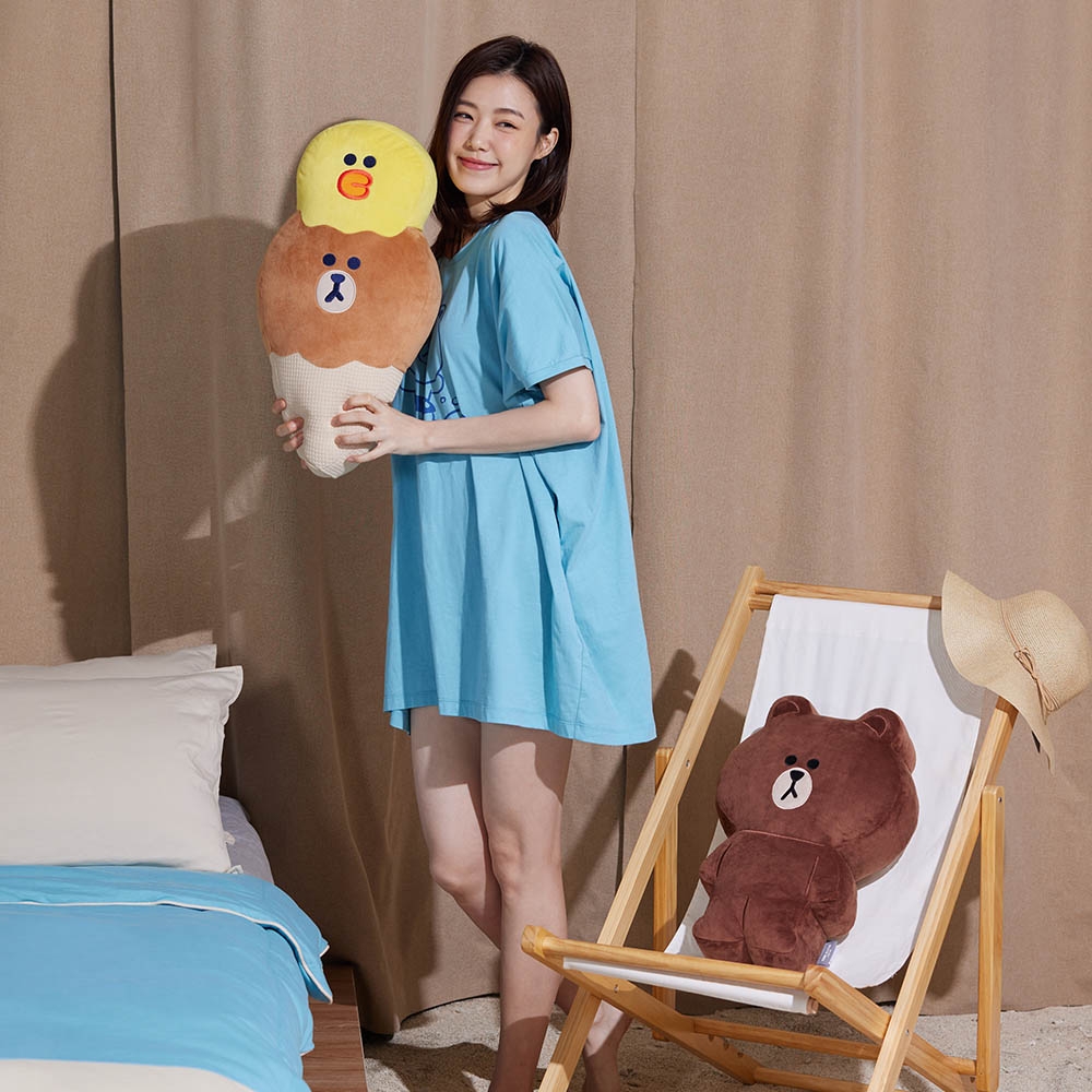 LINE FRIENDS｜熊大莎莉甜筒抱枕產品圖