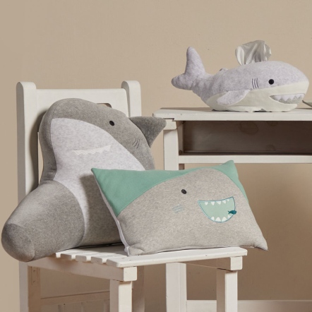 鯊魚背部靠枕-銀白灰