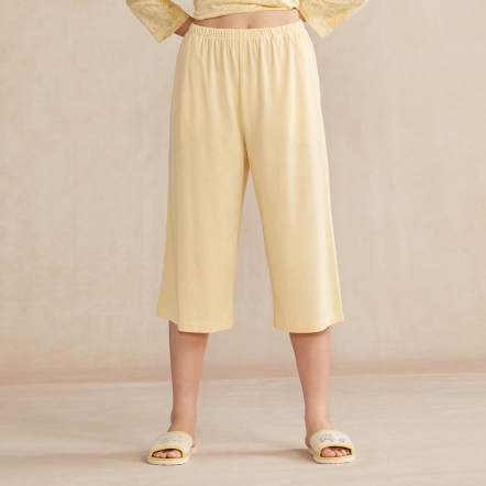 竹纖維素面八分褲-鵝絨黃