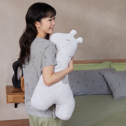 【攜旺認養】長頸鹿抱枕-銀白灰