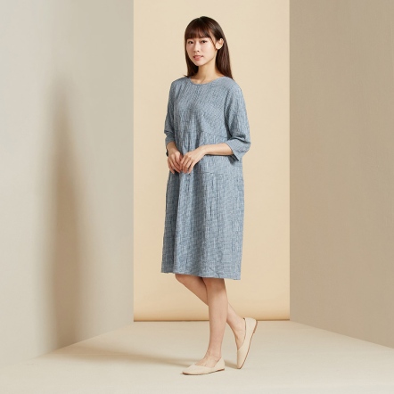 皺皺細格紋提花七分袖洋裝-暮光綠