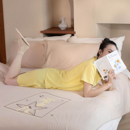 【攜旺認養】長頸鹿 薄紗毯-沙漠棕