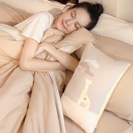 【攜旺認養】長頸鹿方形抱枕（30x45公分）-奶茶棕