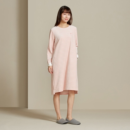 條紋剪毛絨精靈繡花長袖洋裝-貝殼粉