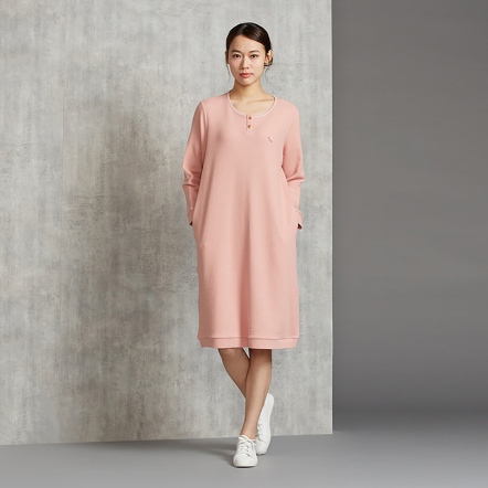 華夫格冰島馬繡花長袖洋裝-薔薇粉