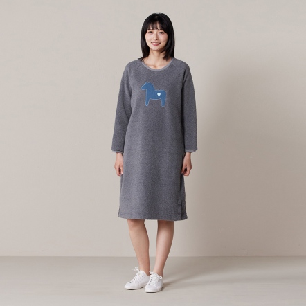搖粒絨冰島馬長袖洋裝-岩石灰