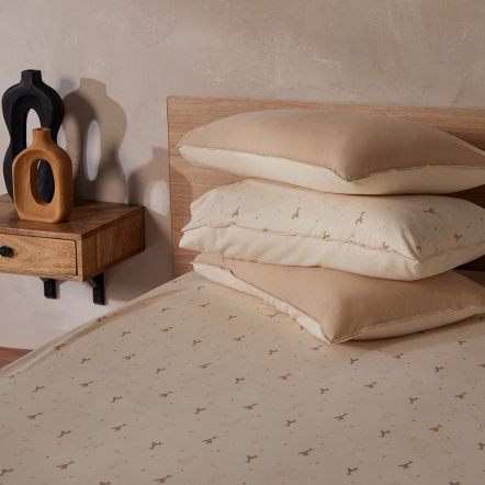 【攜旺認養】長頸鹿 印花床包-沙丘白