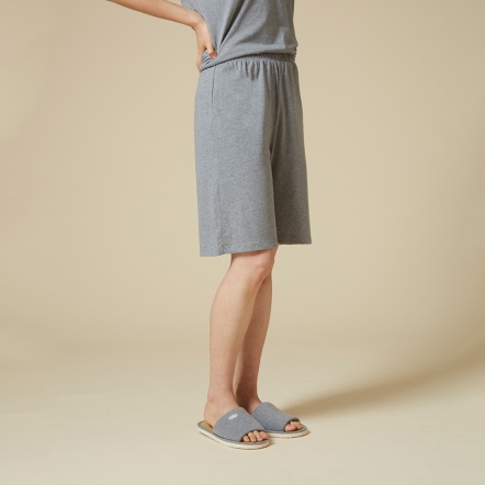 純棉寬版五分褲-岩石灰