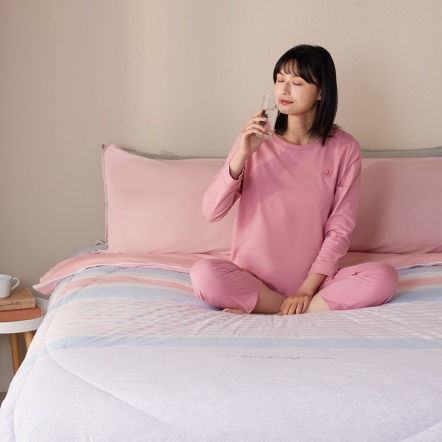 【膠原美膚】甜夢條紋 四季被-純淨粉