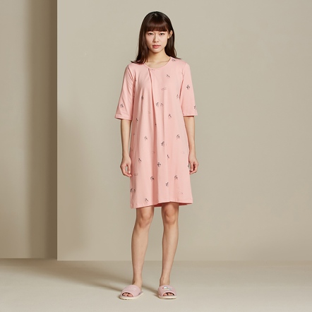 海鸚鵡印花五分袖洋裝-薔薇粉